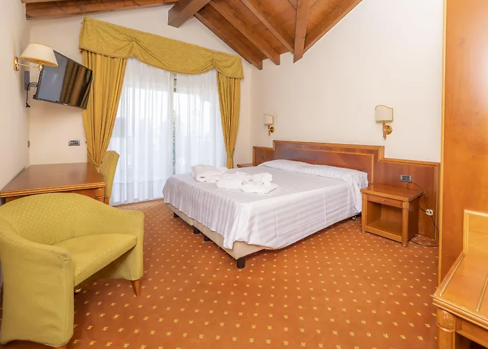 Hotel a 3 stelle a Stresa