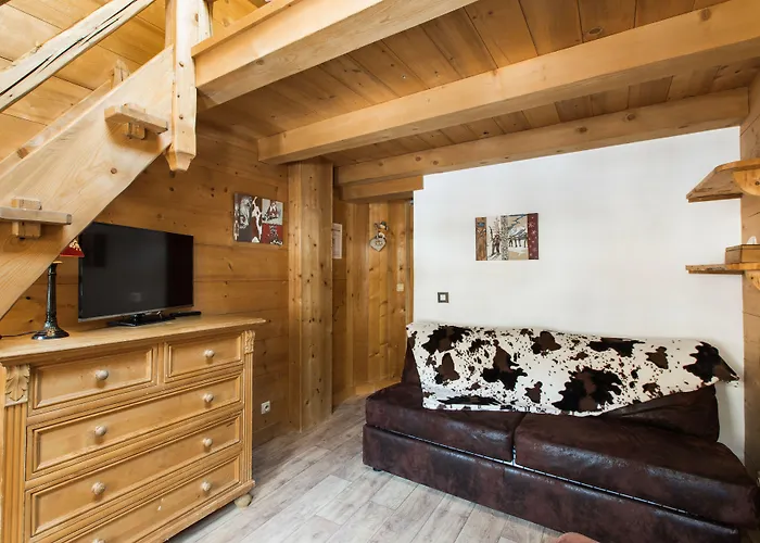 Praz-sur-Arly Hotels
