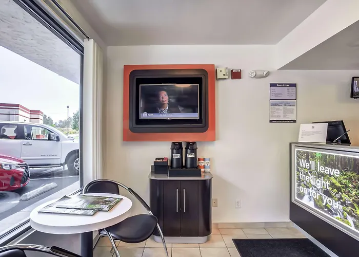 Motel 6-Medford, Or