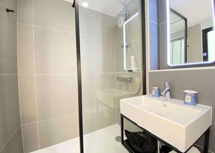 Bourgoin-Jallieu Hotels