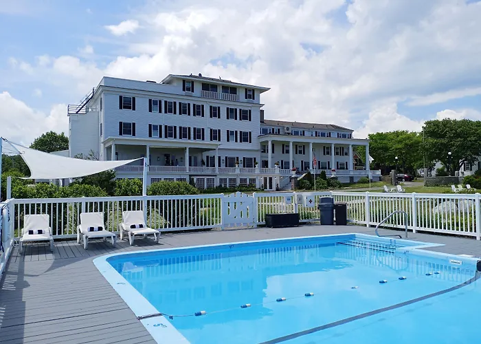 Emerson Inn By The Sea