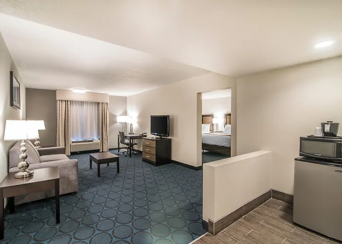 Ruidoso Hotels With Pool