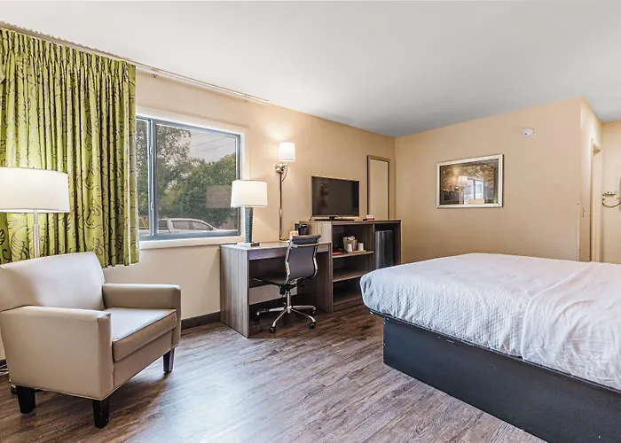 Econo Lodge Cherokee Near Island Park