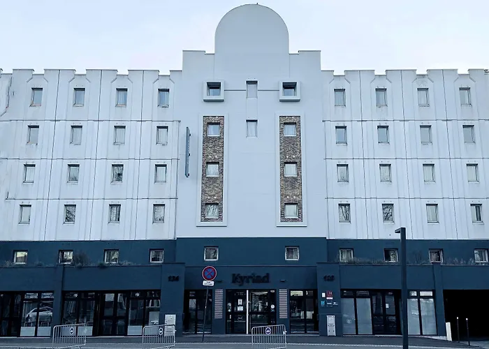 Le Bourget Hotels