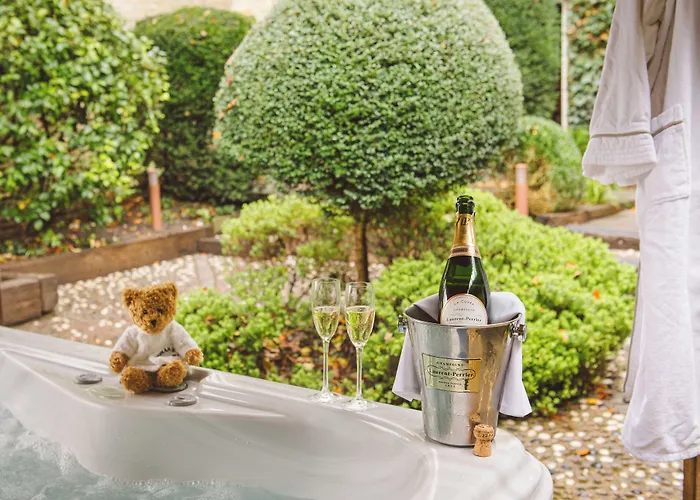 Bibury Hotels