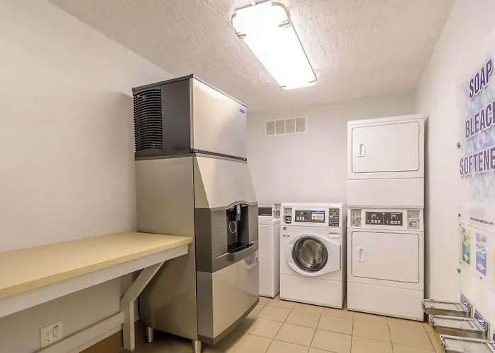 Motel 6 Hayward, Ca- Silicon Valley Gateway
