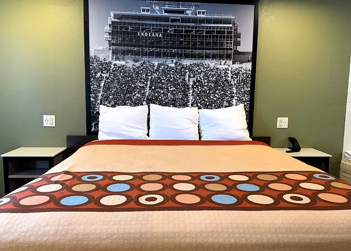 Super 8 By Wyndham Frankfort In