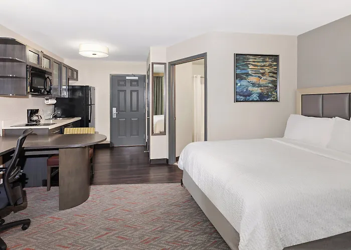 Candlewood Suites Appleton By Ihg