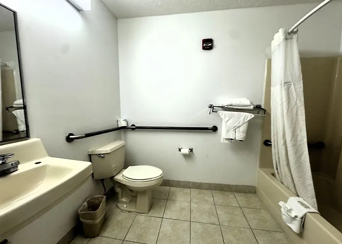 Microtel Inn & Suites - Meridian