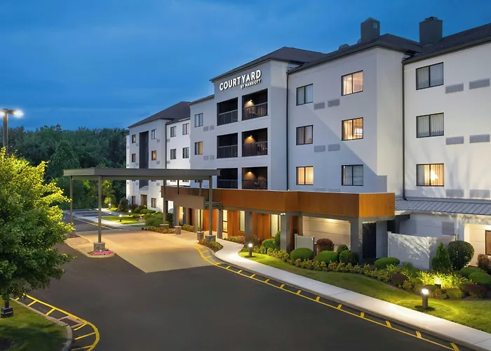 Courtyard By Marriott Danbury