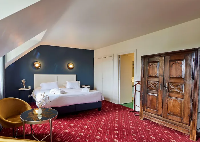 La Roche-Bernard Hotels