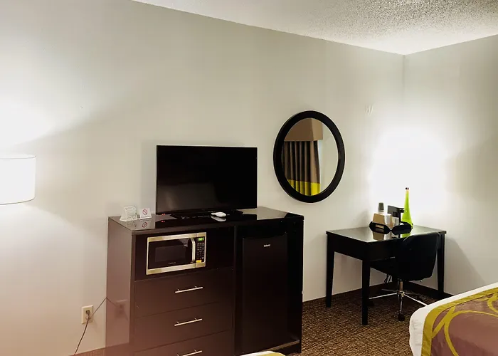 Forest City Inn