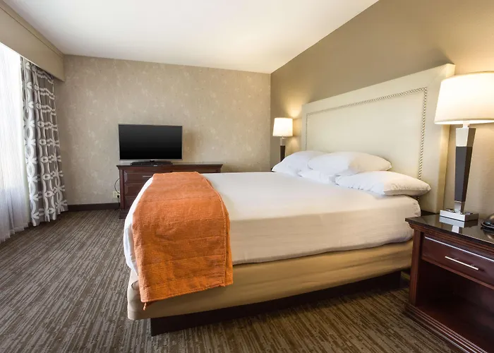 Greensboro Hotels With Pool