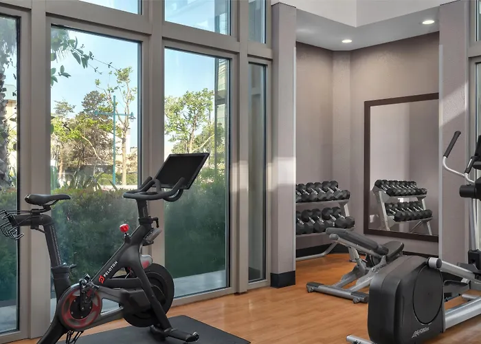 Emeryville Hotels