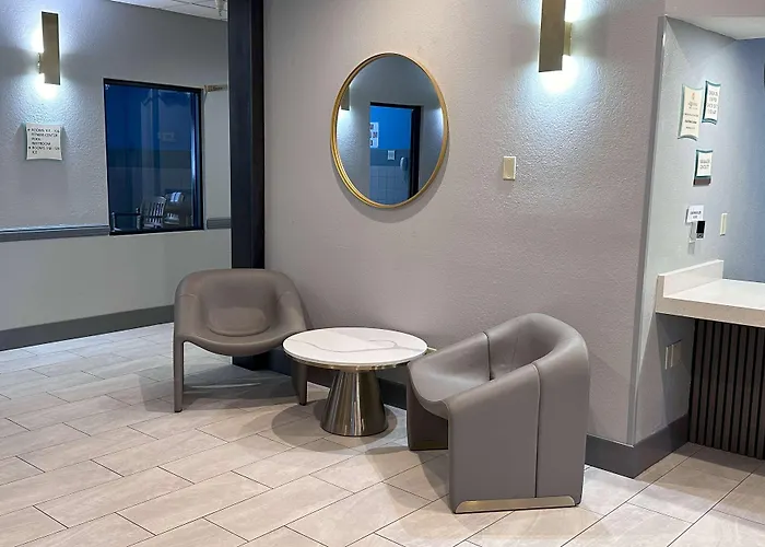 La Quinta By Wyndham South Bend Hotel