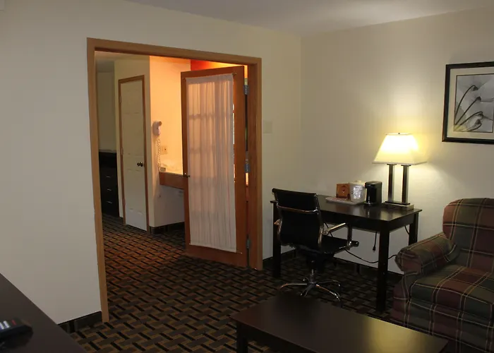 West Burlington Hotels