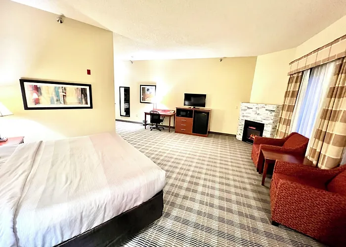 East Troy Hotels