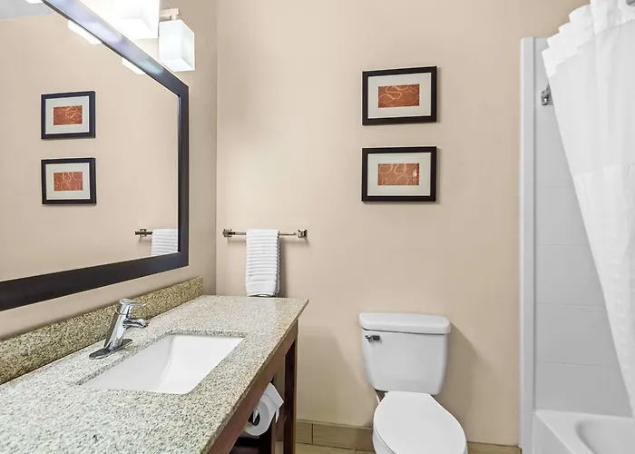 Vincennes Hotels