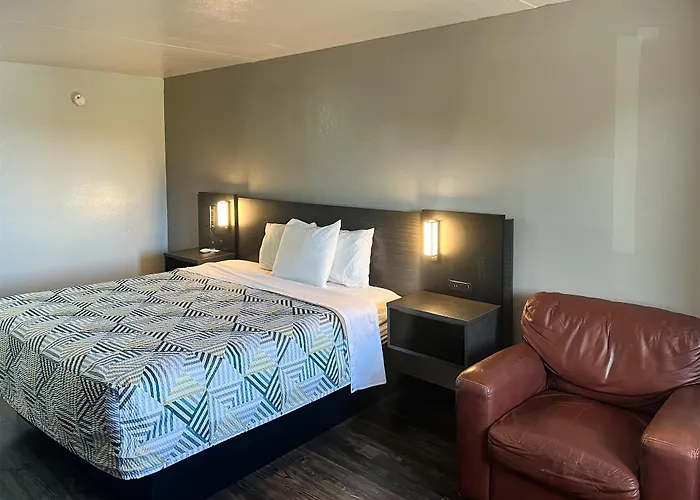 Ozark Hotels