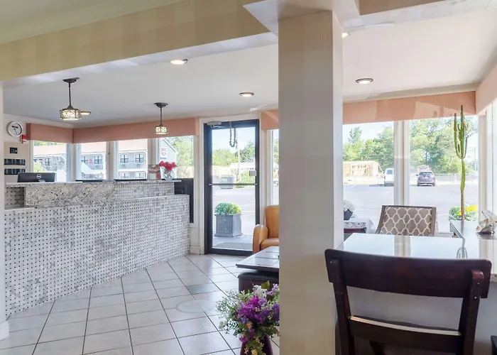 Knights Inn North Attleboro
