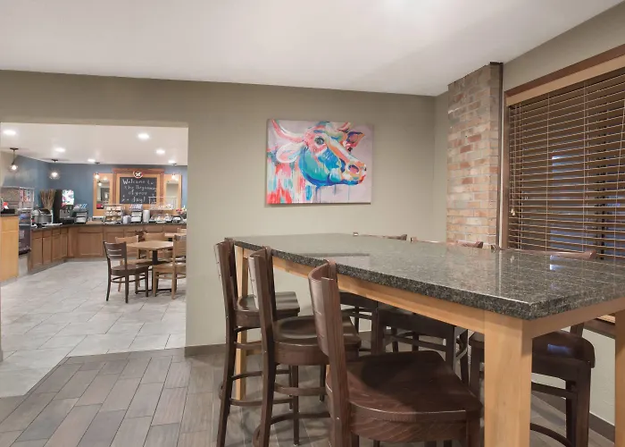 Mount Pleasant Hotels