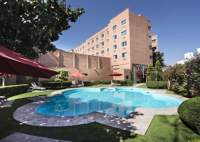 Leon Hotels