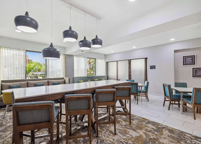 Hampton Inn - Houston/Brookhollow