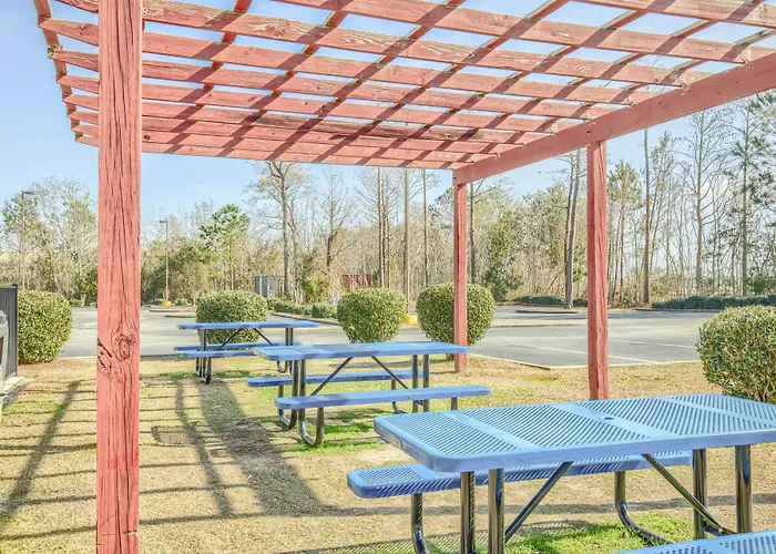 Microtel Inn & Suites By Wyndham Gulf Shores