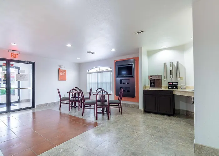 Motel 6-Canton, Tx