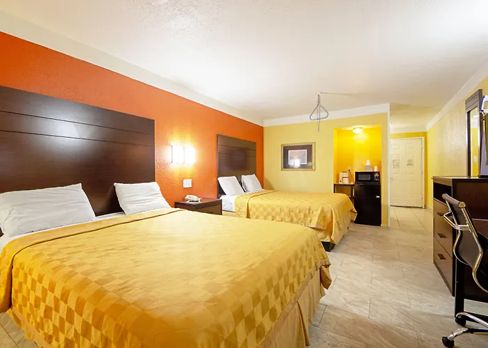 Economy Inn & Suites Denton