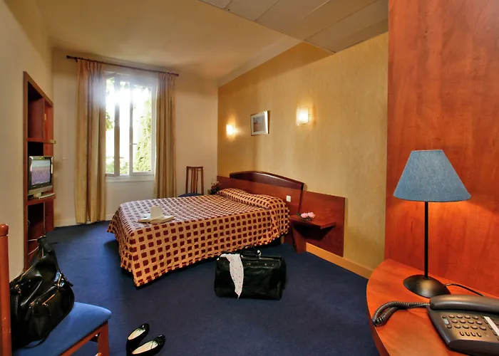 Logis Hotels Grand Hotel d'Orléans
