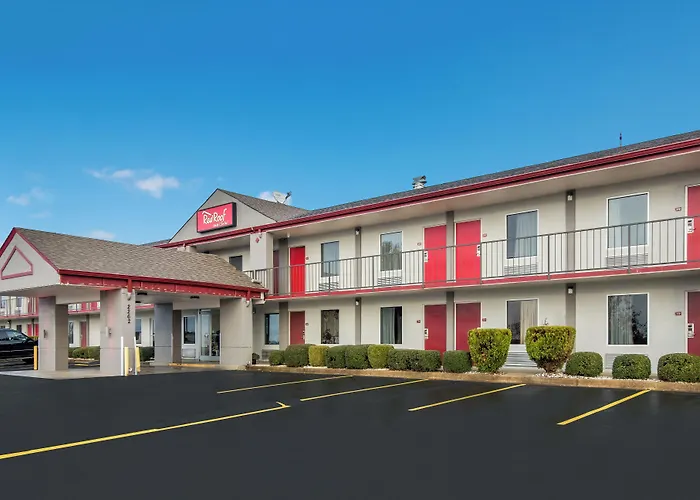 Red Roof Inn & Suites Jackson, Tn