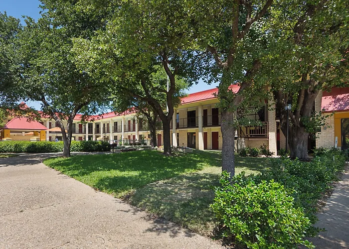 Red Roof Inn Plus+ Dallas - Addison