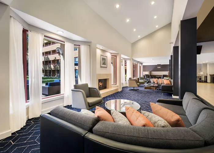 Sonesta Select San Jose Airport Hotel