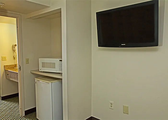 Quality Suites Lake Wright - Norfolk Airport