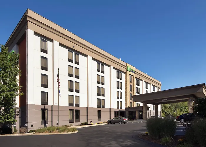 Lawrence Hotels