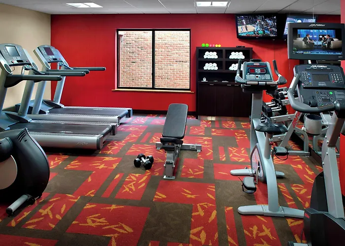 Courtyard By Marriott Hartford Windsor Airport Hotel