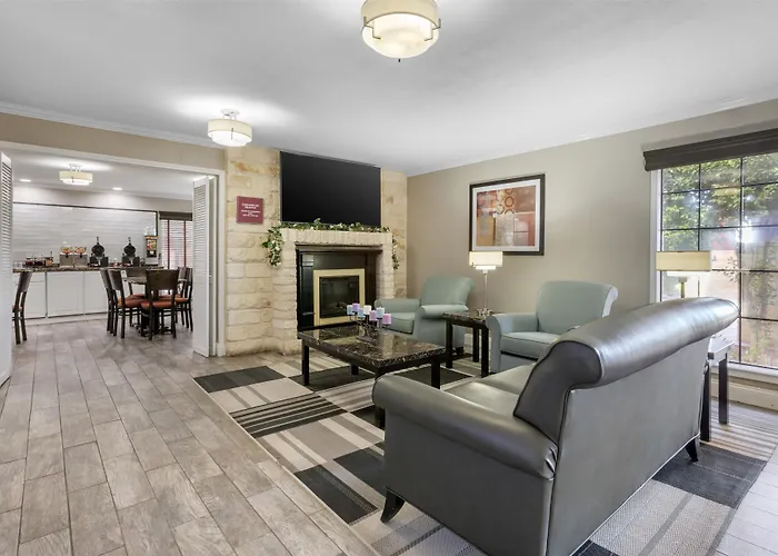 Brady Hotels