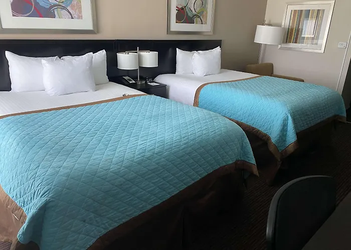 Wyndham Garden Midland Hotel