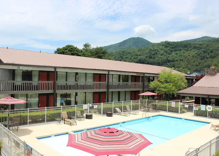 Hotels in Cherokee