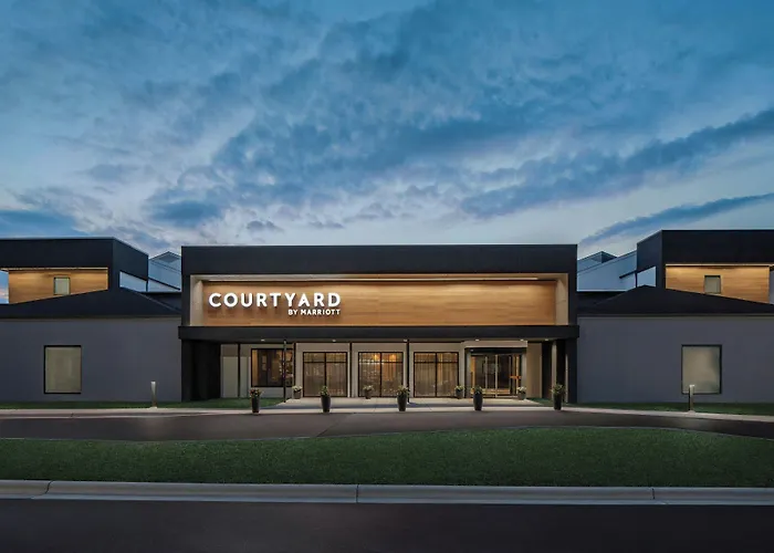Courtyard By Marriott Greensboro