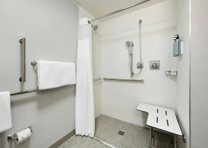 Courtyard By Marriott Mahwah Hotel