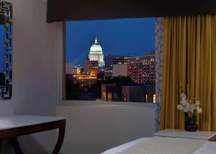 Doubletree By Hilton Madison Downtown Hotel