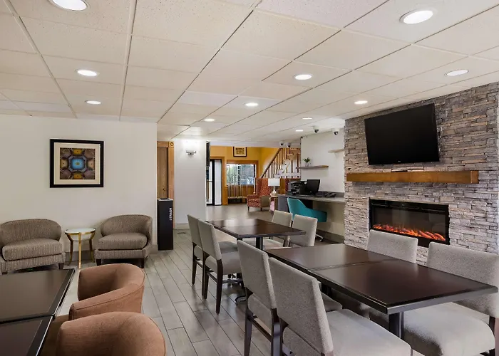 Kendallville Hotels