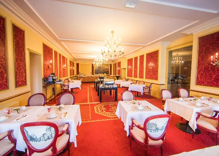 Moulins (Allier) Hotels