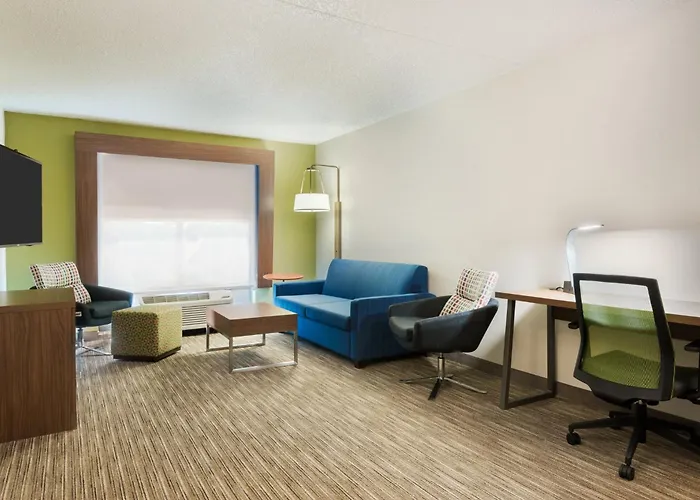 Holiday Inn Express Hotel & Suites Bentonville By Ihg