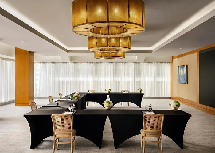 The Ritz-Carlton, Toronto Hotel