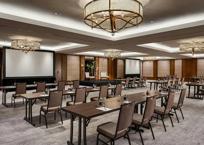The Ritz-Carlton, Toronto Hotel