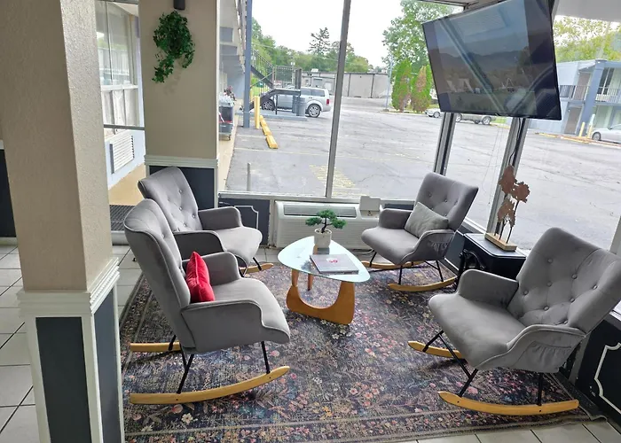 Super 8 By Wyndham Black Mountain Asheville East