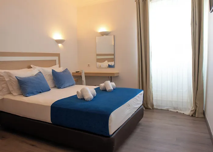 Albufeira Beach Hotel By Kavia